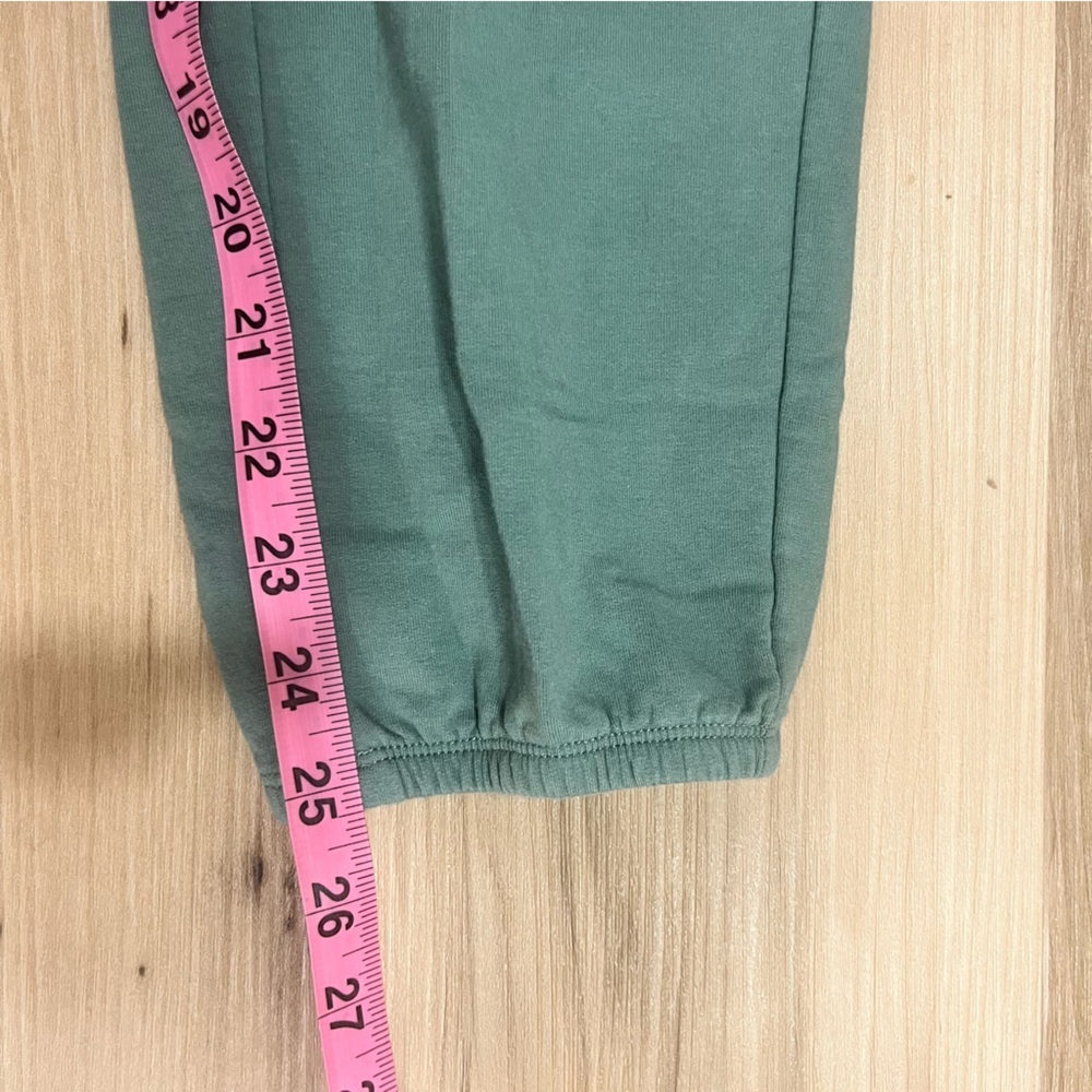 Barefoot Dreams Green Joggers with Cozy Fit - Picture 8 of 9